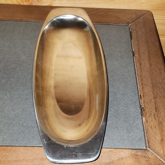 Sleek Silver Serveware Bowl - Picture 1 of 7